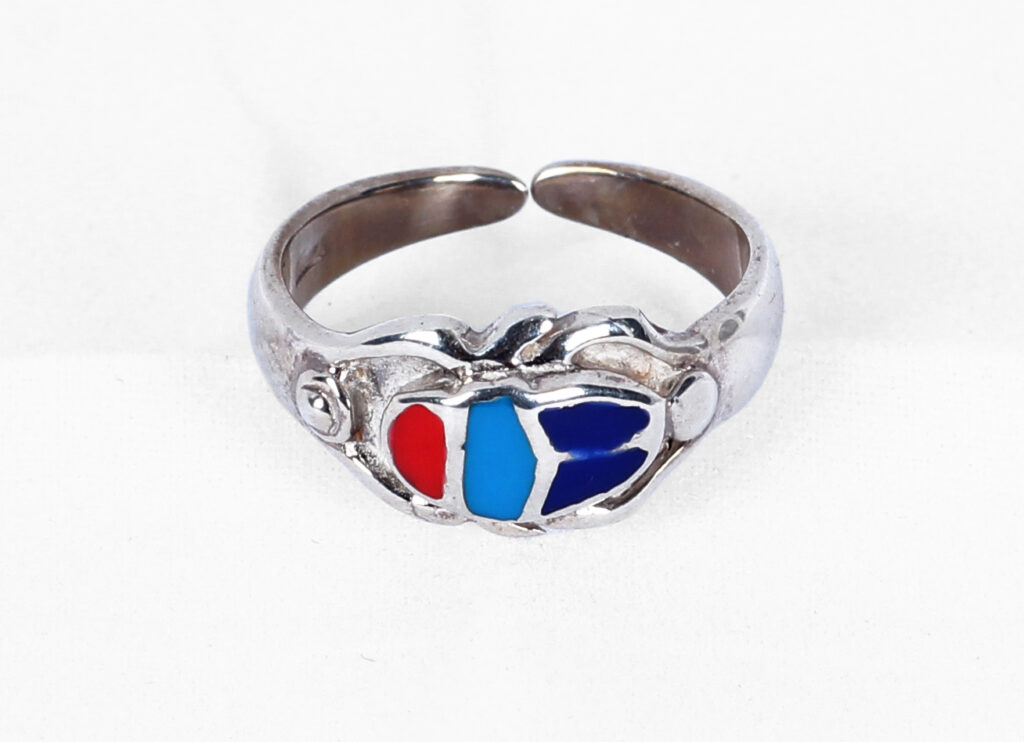 Anillo de Plata, turquesa y lapislazuli en forma de escarabajo