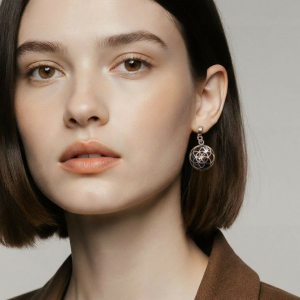 Pendiente de plata de forma de flor de loto